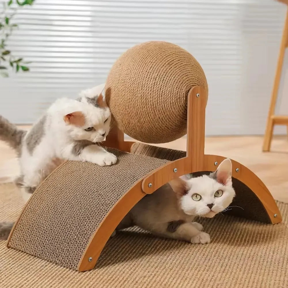 Le Plateau à Patounes — Griffoir en bois avec balle pour chat